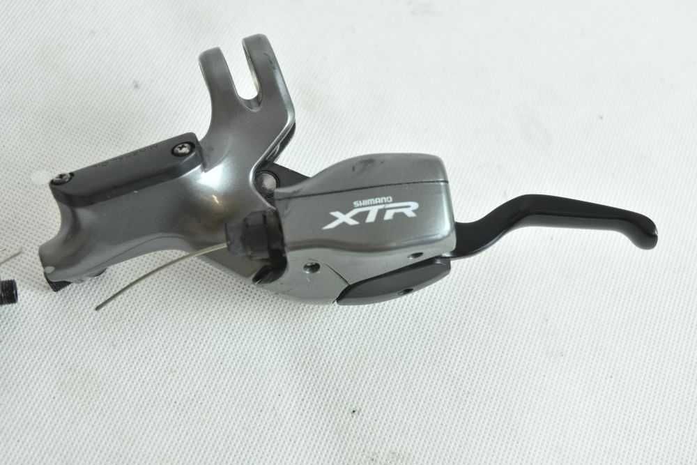 klamkomanetki SHIMANO XTR 3x9 ! st-m965 ! hydrauliczne ! Uszkodzone