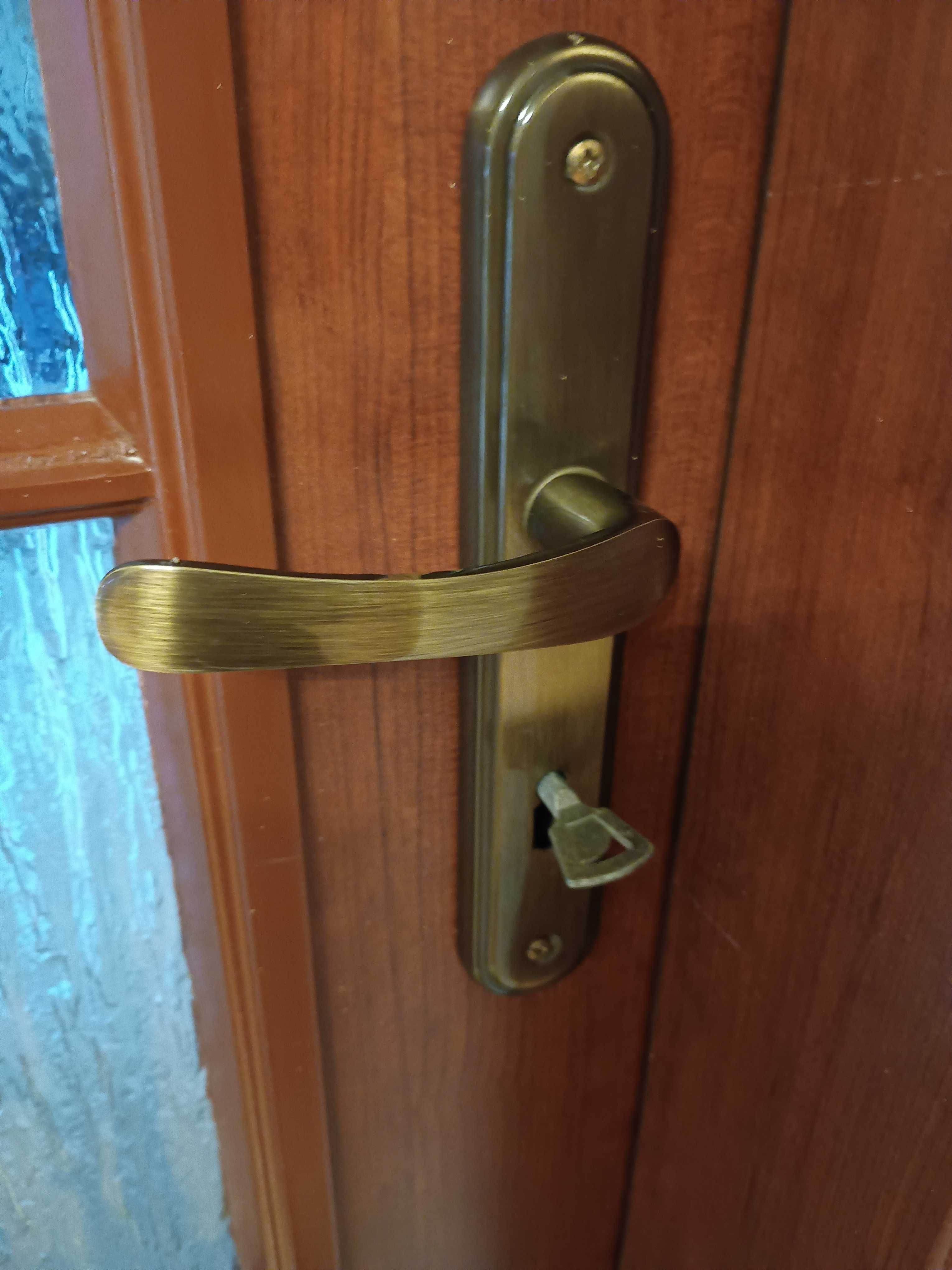 Oferuję używane drzwi wewnętrzne z ościeżnicą 7 sztuk firmy Porta