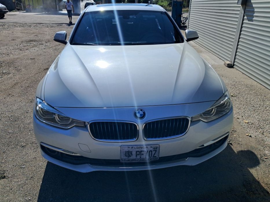 Продам BMW 330 e 2017 год 58 тыс км пробег!!!