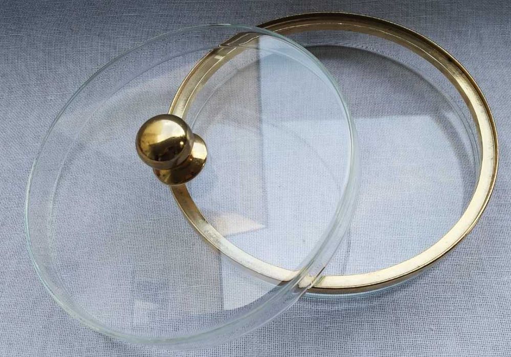 Szklany pojemnik z elementami pozłacanymi Siegl