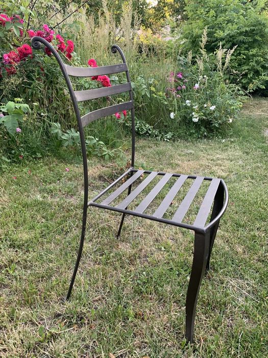 Супер-ціна! Дуже красиві металеві меблі. Комплект