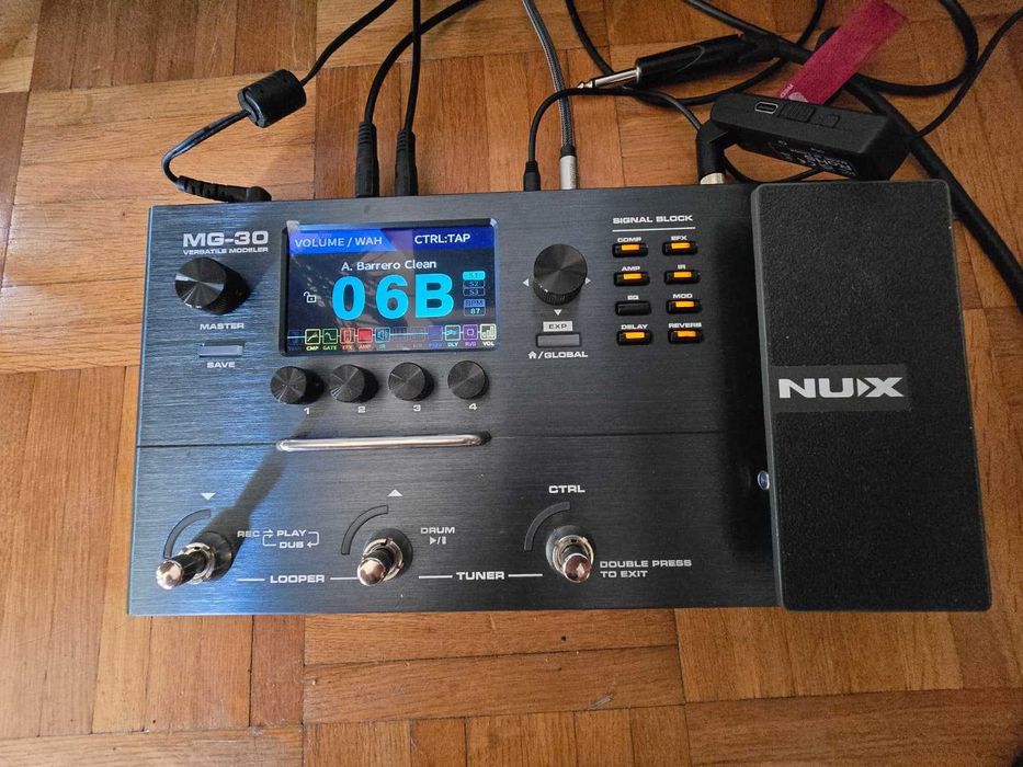 Multiefekt gitarowy NUX MG-30