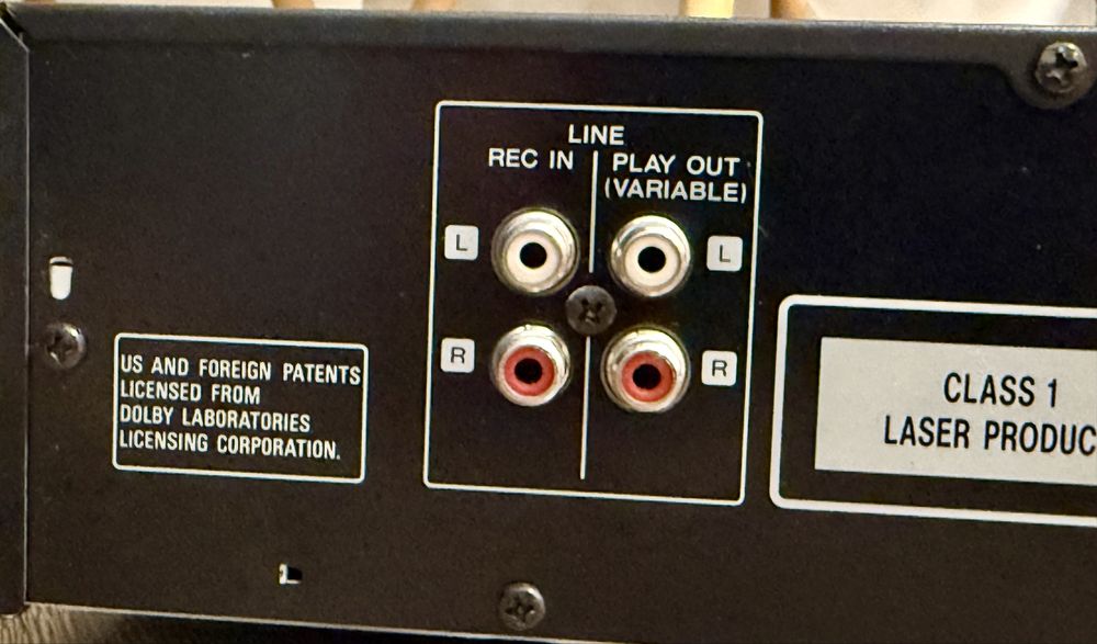 Minidisc  Kenwood DMF-3020-śliczności