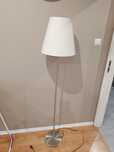 Lampa stojąca oddam