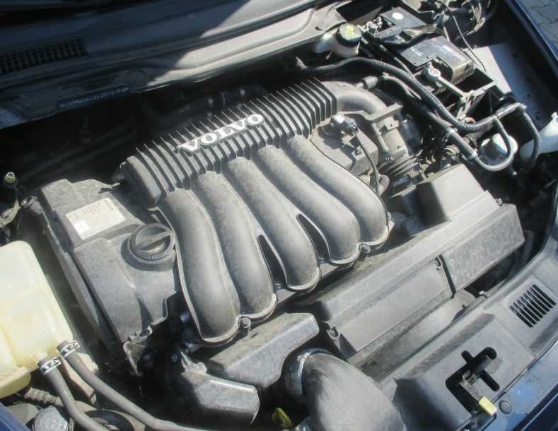VOLVO S40 V50 C30 C70 Kolektor Ssący Dekiel Pokrywa 2.4B 2.4 i RADOM