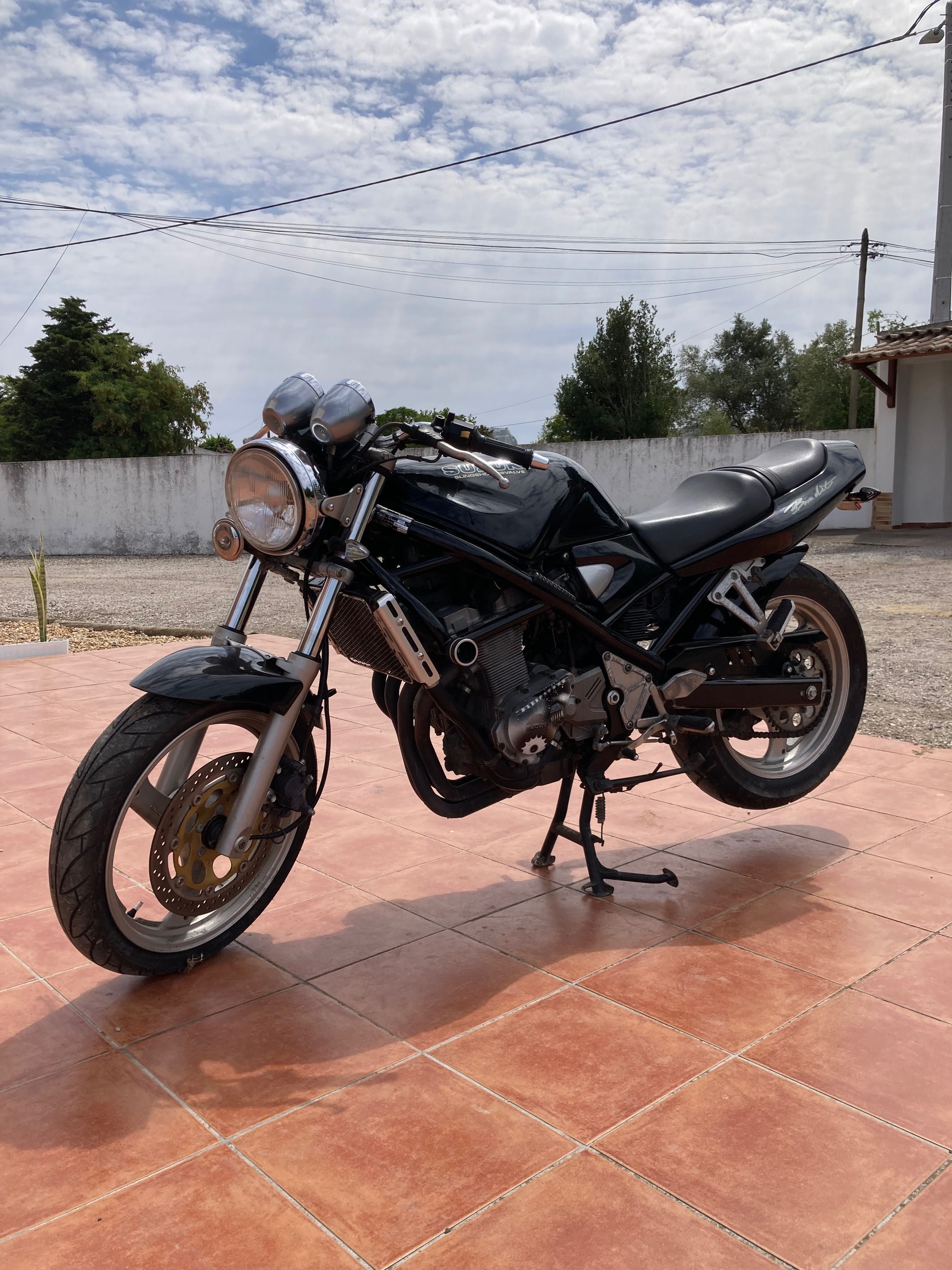 Suzuki Bandit 400