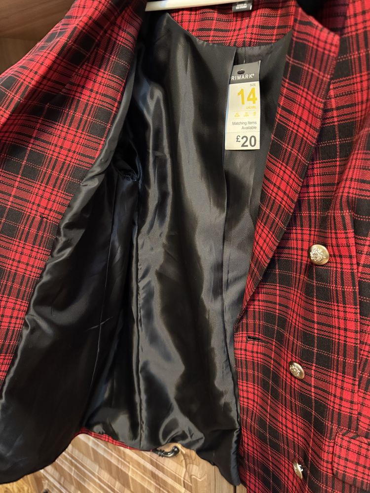 Піджак primark червого кольору