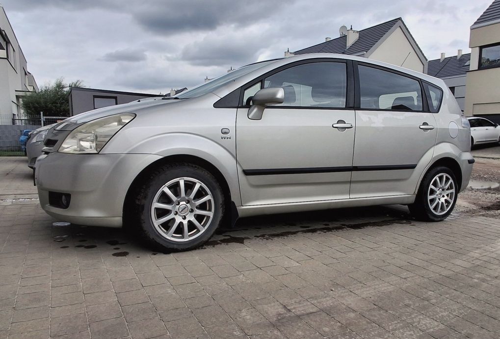 Toyota corola verso 1.8b 2006r. Automat