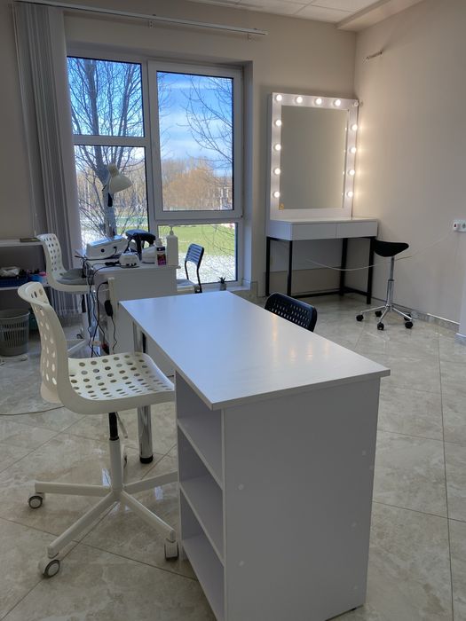 Оренда робочого місця для майстра манікюру