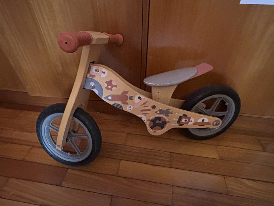 Bicileta equilibrio criança