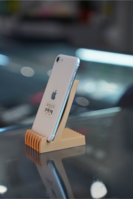 iPhone SE 64GB Silver Neverlock