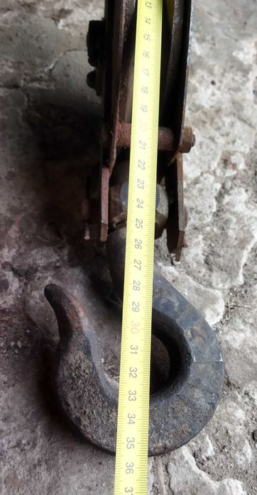 продам блок метолический с крюком вхорошем сохране