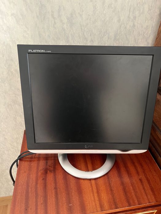Монітор LG FLATRON L1740PQ