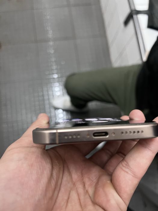 Iphone 16pro max 256 on sale