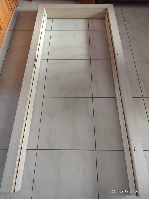 Ościeżnica DRE dąb 80 cm prawa regulowana z demontażu na 12-14 Poznań