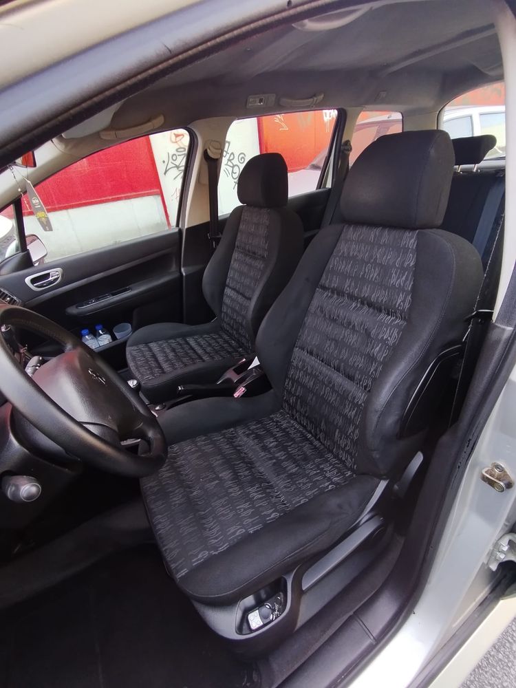 Peugeot 307 1.4 HDI 90cv 03 bom estado