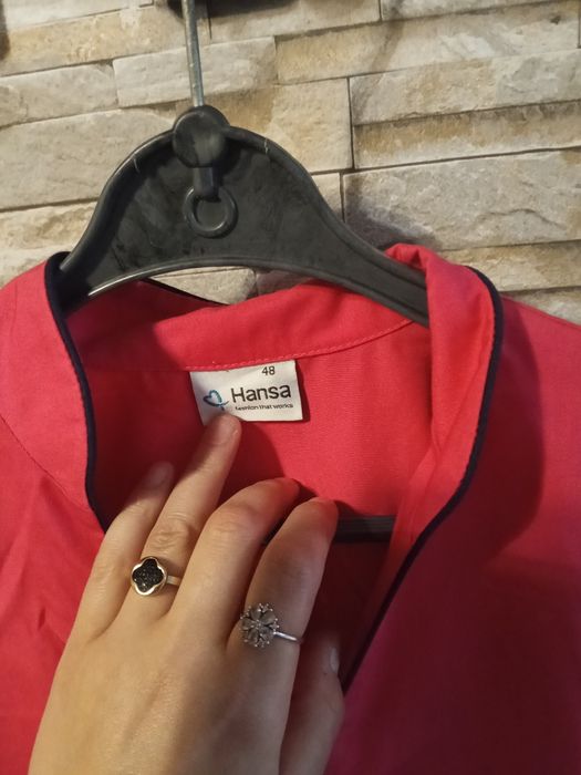 Sprzedam fartuch i bluzę medyczna rozm XL