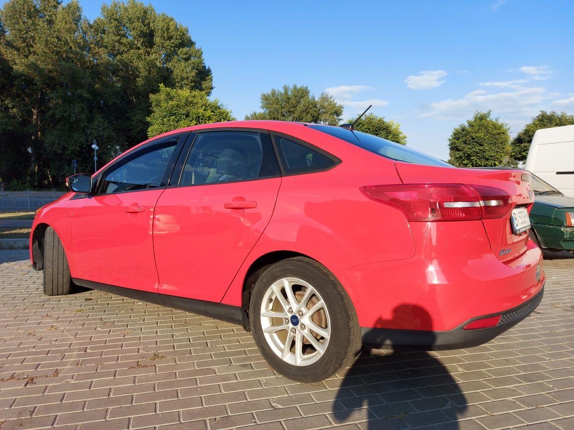 Ford focus SE 2.0 2015