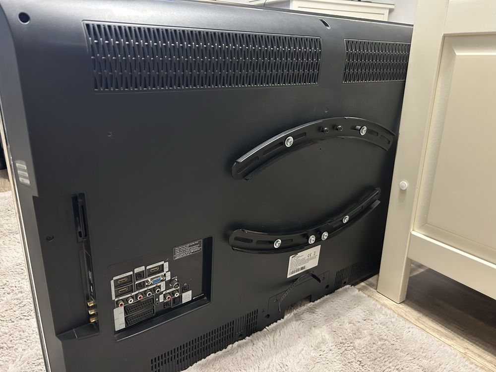 Sprzedam telewizor Samsung LE40B550A5W