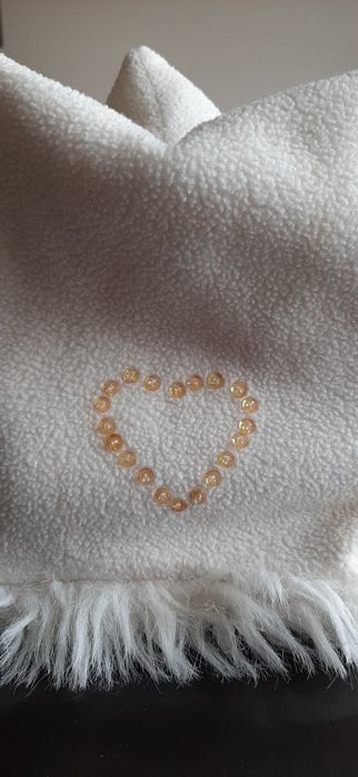 Czapka biała polar ciepla futerko cekiny Jak Nowa