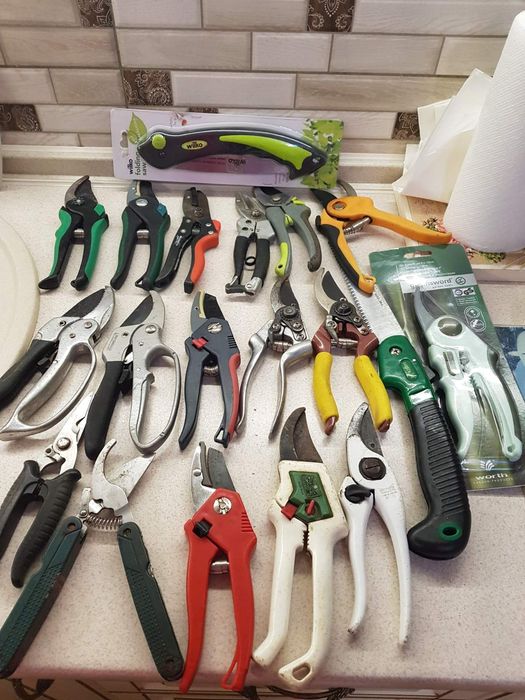 Садові ножниці сікатор пилка