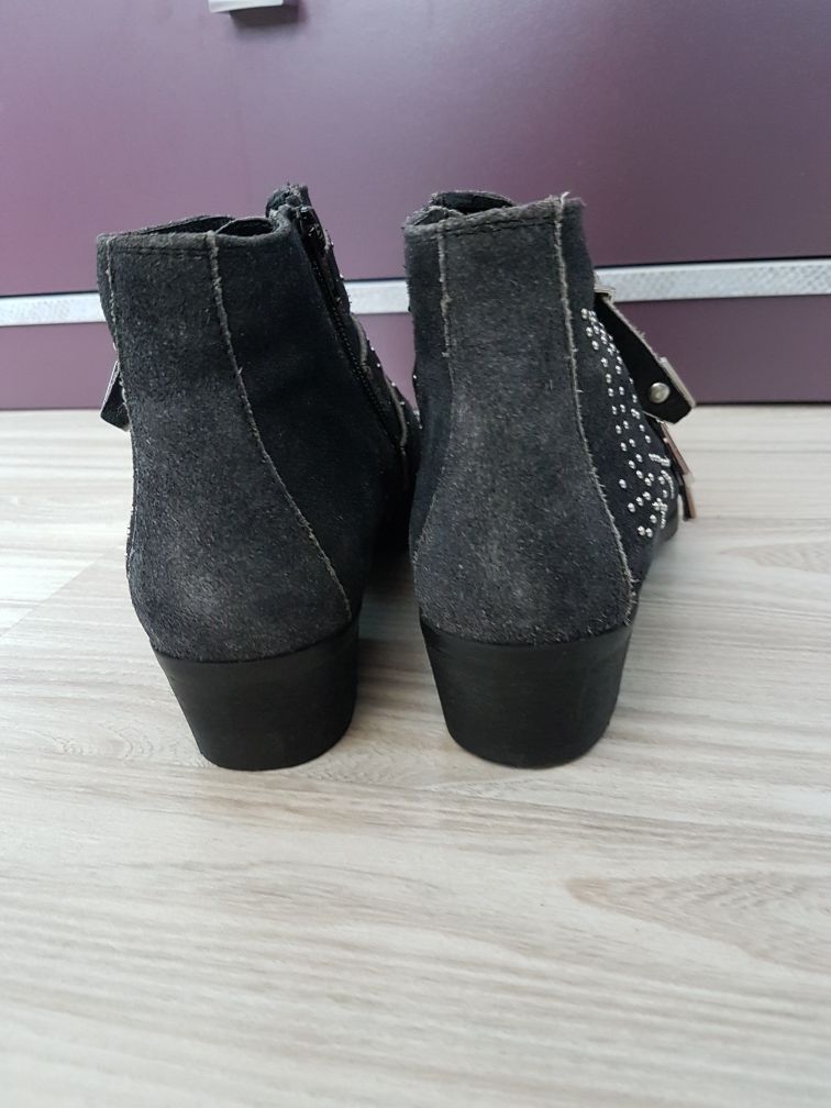 Nowe buty ze skóry r. 41.5 sztyblety