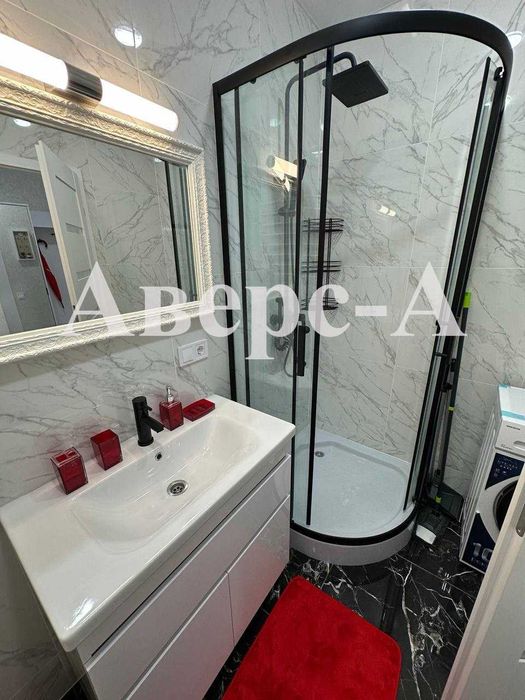 Продам евродвушку с новым ремонтом