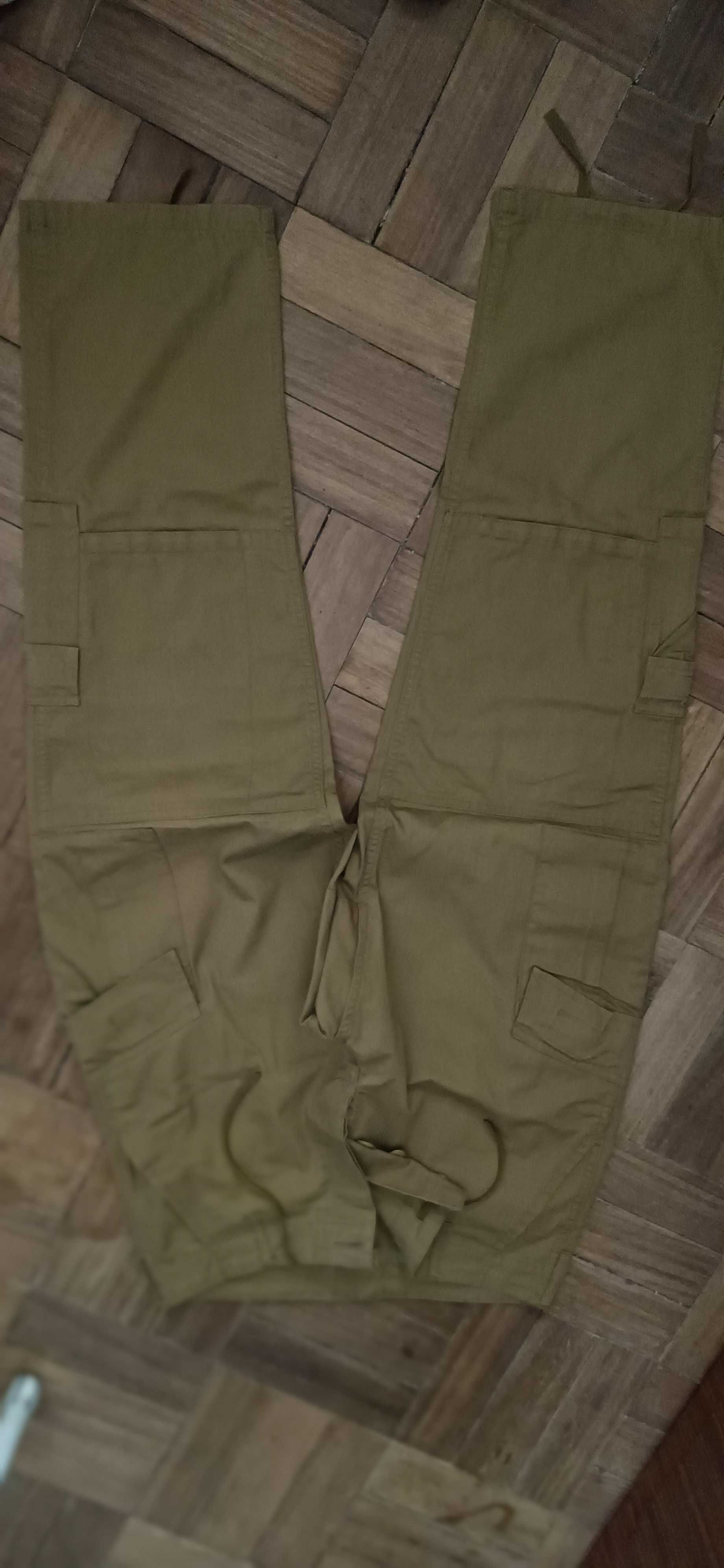 Calças tácticas variadas e camisola combate 70€ tudo