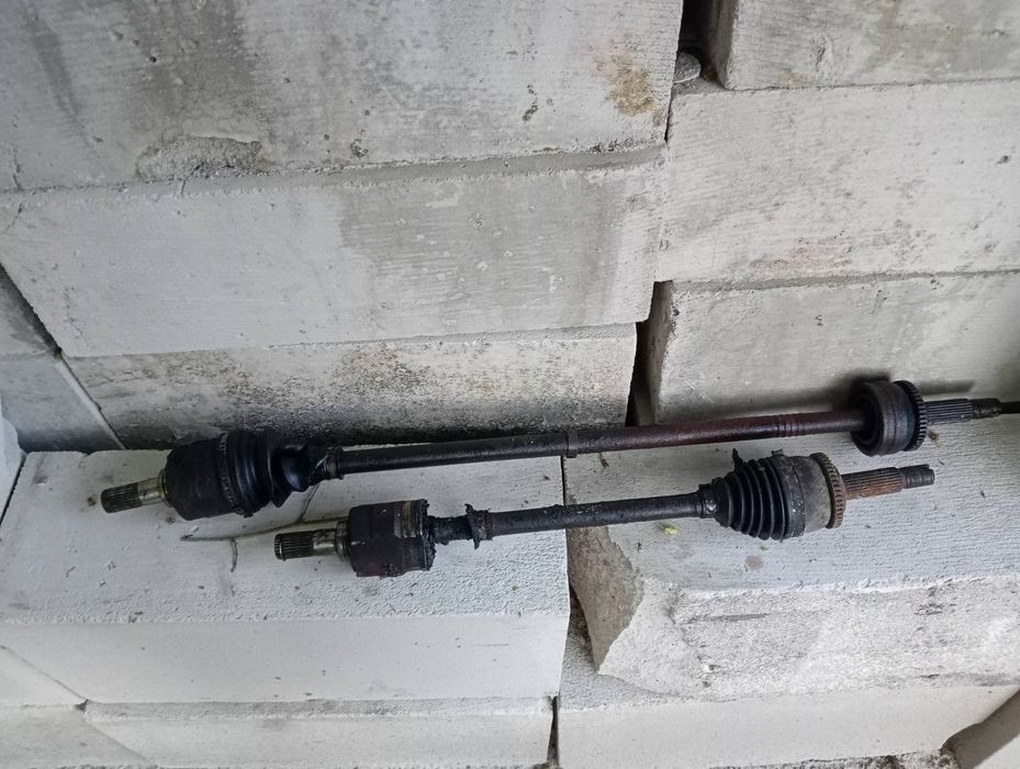 Полуосі  Хюндай аксент