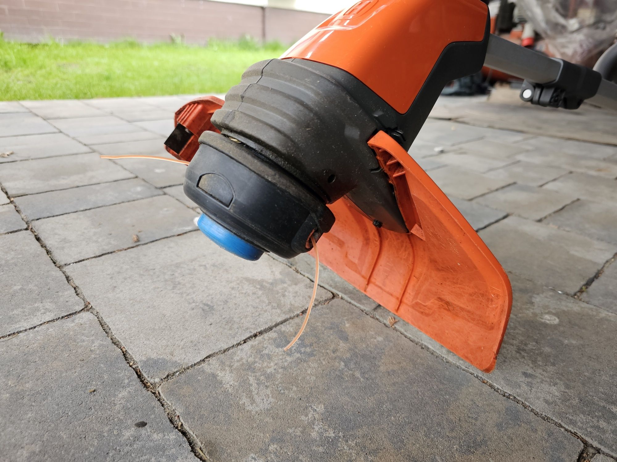 Husqvarna 115iL podkaszarka akumulatorowa