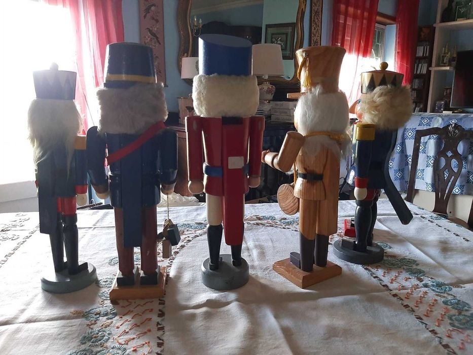 Quebra nozes em madeira vintage