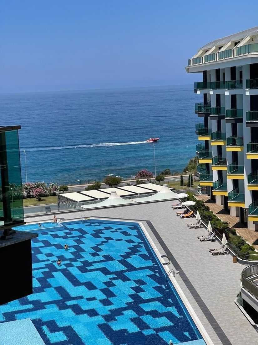 Квартира 68м2 комплекс класса люкс 50м от моря Каргыджак Турция.LY