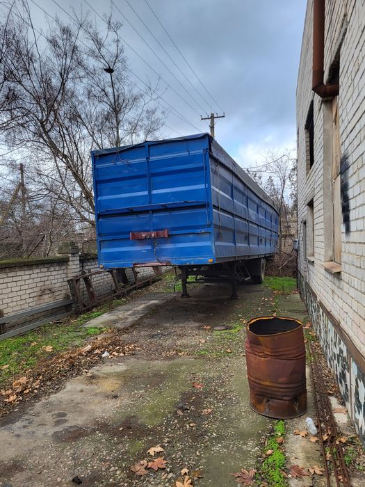 Полуприцеп зерновоз