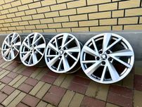 Диски R17 5.112 ET45 цо 57.1 гольф шкода а5 а7 пассат ауді а3