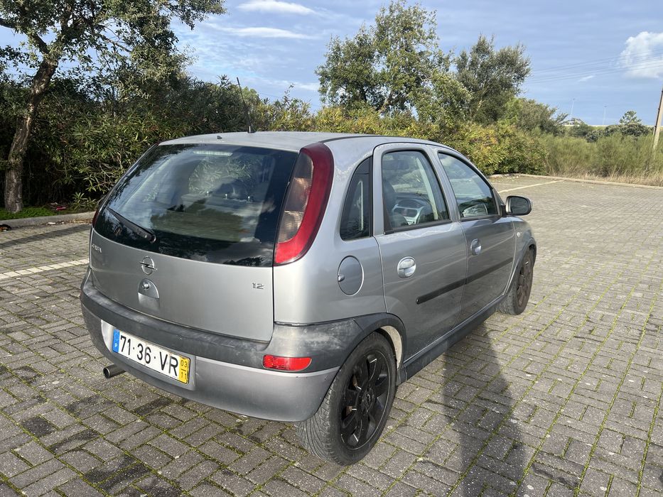 Carro em otimo estado