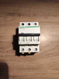 Продам автомат Schneider IC60N B16A