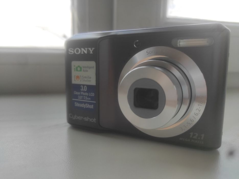 Продам фотоаппарат sony