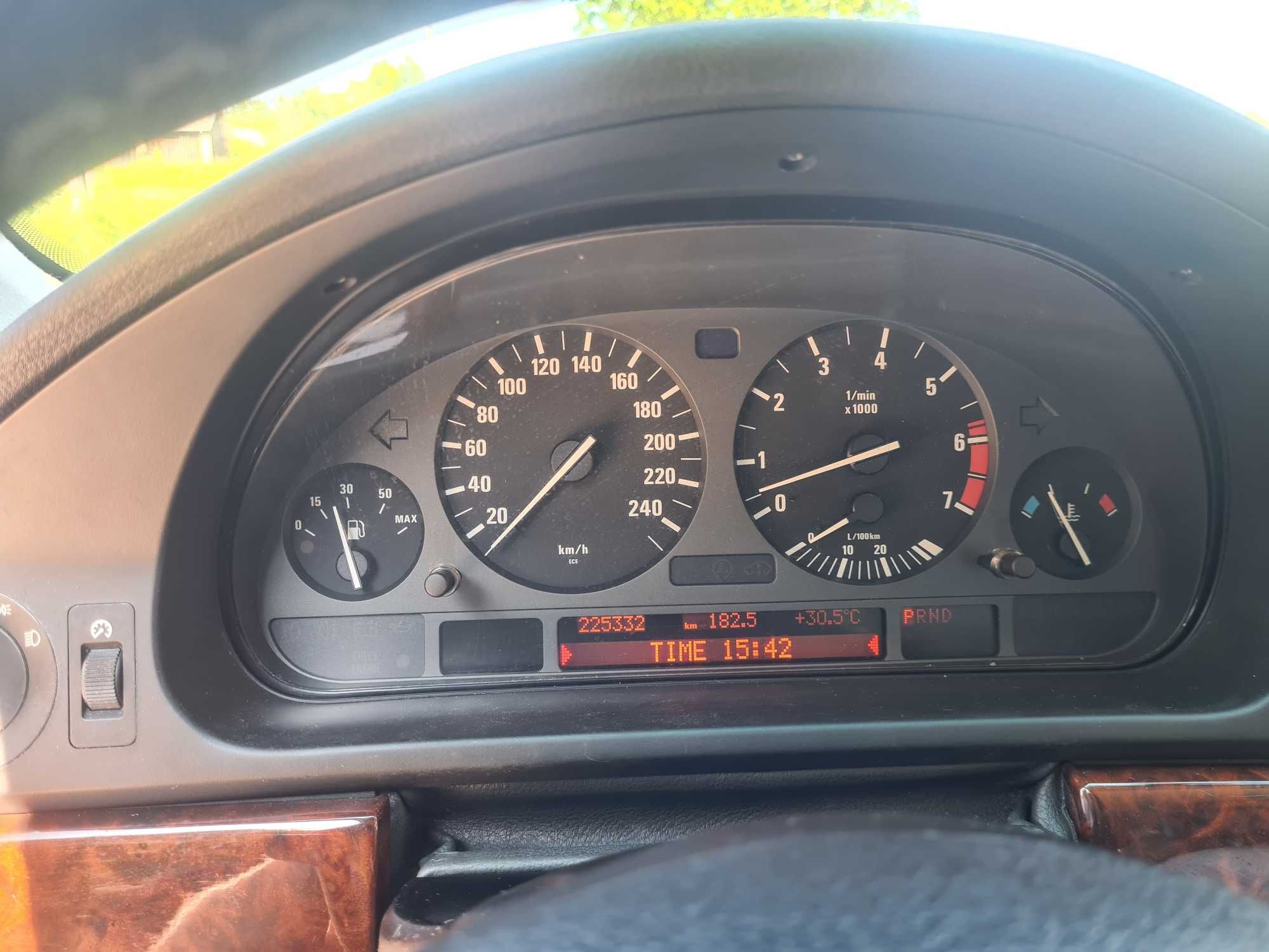 BMW E39 535IA V8