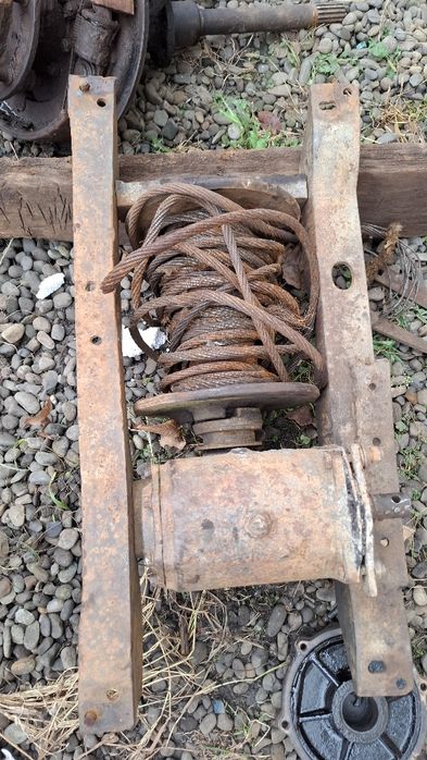 Лебідка в доброму стані газ 66