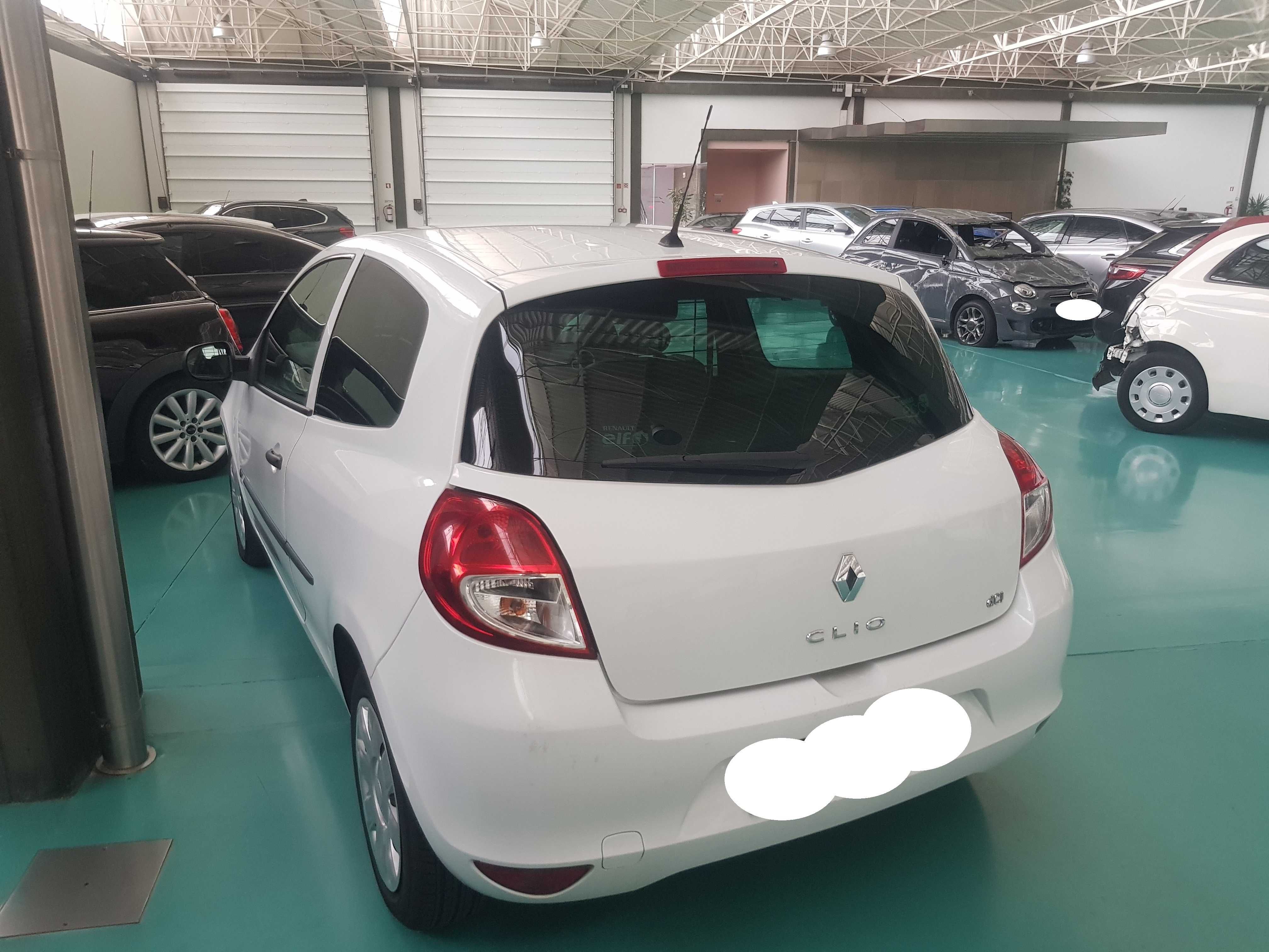 Renault Clio 2 lugares
