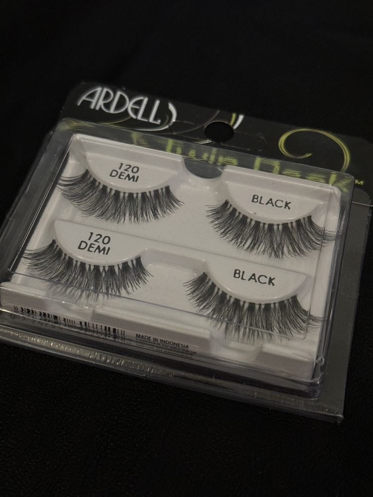 Rzesy Ardell wispies black 120 demi sztuczne rzęsy na pasku 4 sztuki