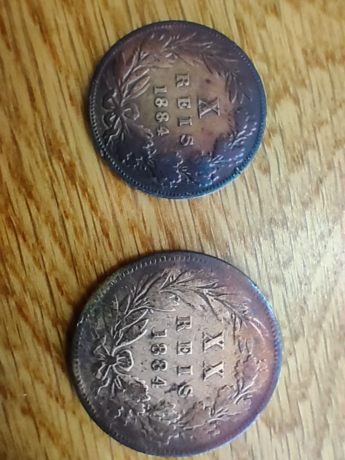 2 moedas de 10 e 20 reis de 1884