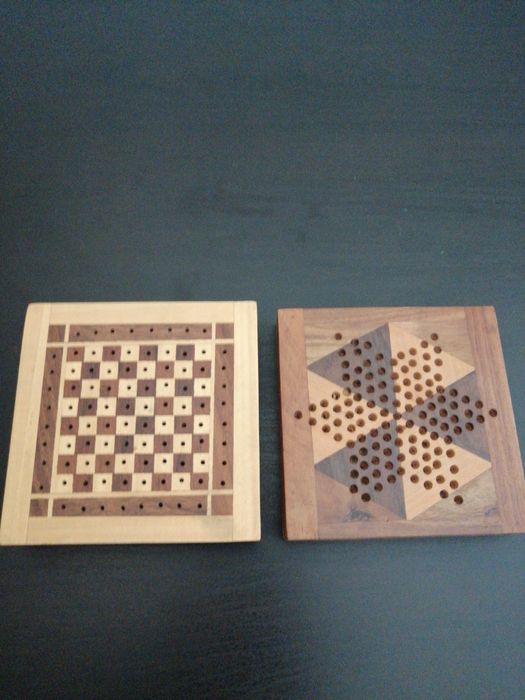 Tabuleiros de jogos de madeira