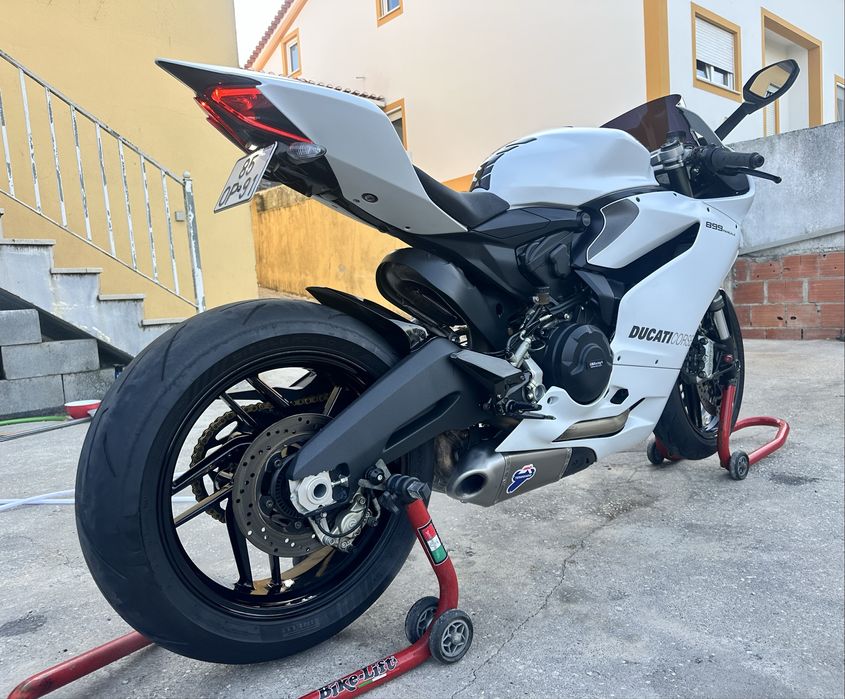 Ducati panigale 899