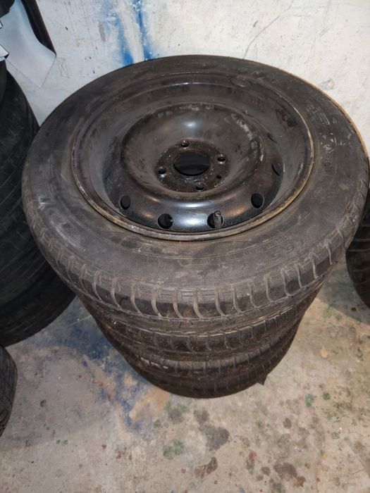 Zestaw 4 kół stalowych 14", 4 śruby Citroen C3