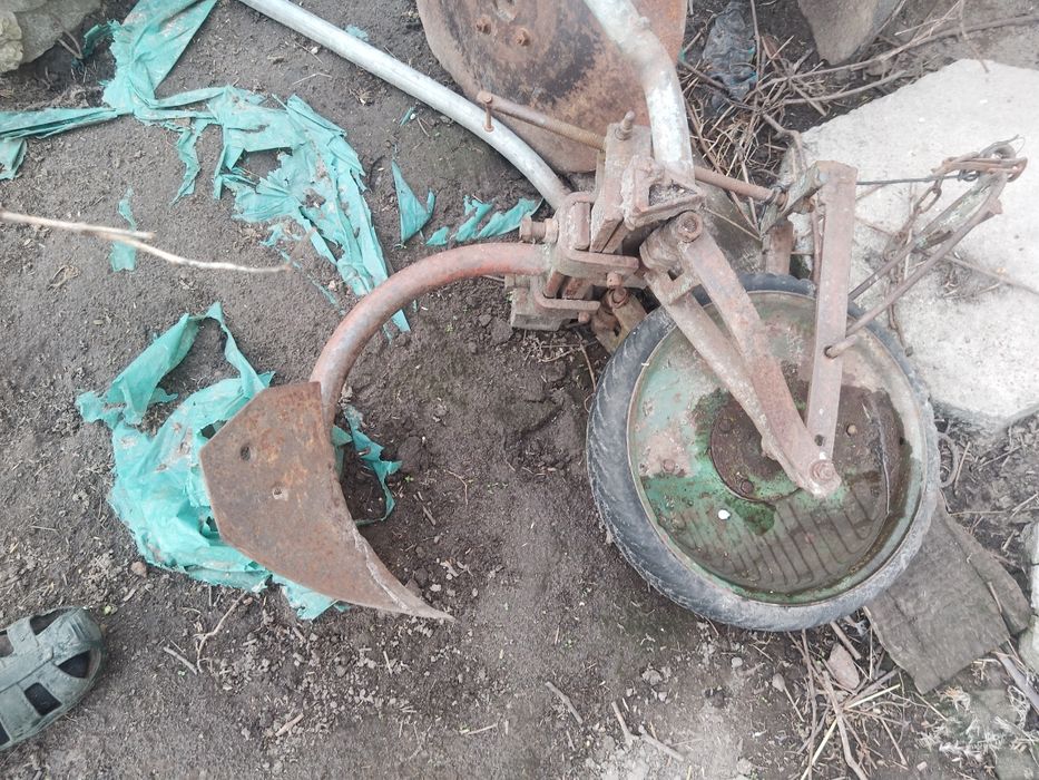 Осі для мотоблока,прицепа трак,,плуг,окучник,саджалку,граблі,пружини