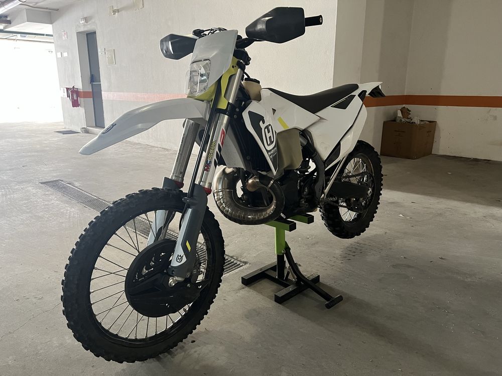 Husqvarna TE300i 2022