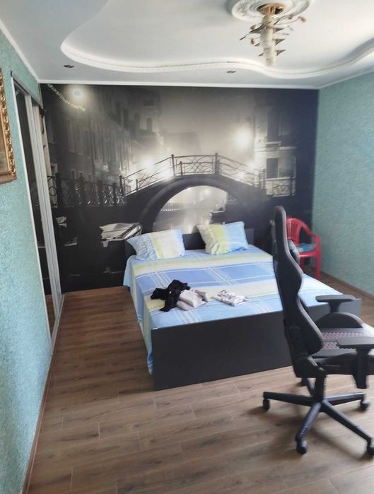 Продам  двоповерховий будинок 161 кв.м