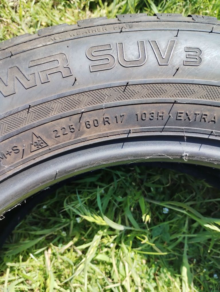 Opony  zimowe Nokian 4 szt. 225/60 R17 Hyundai Tucson