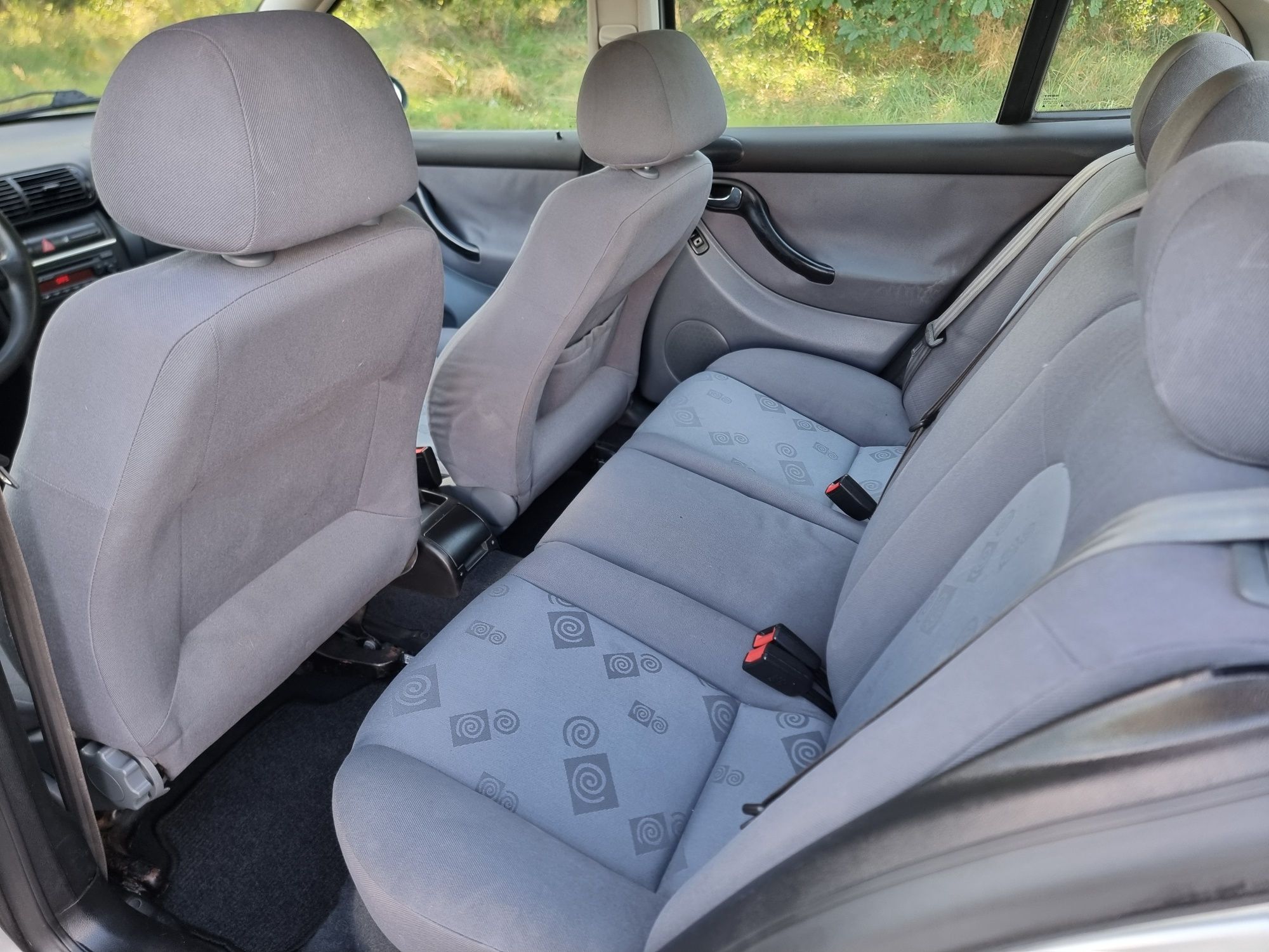 Seat Leon 1.6 benzyna 2000r